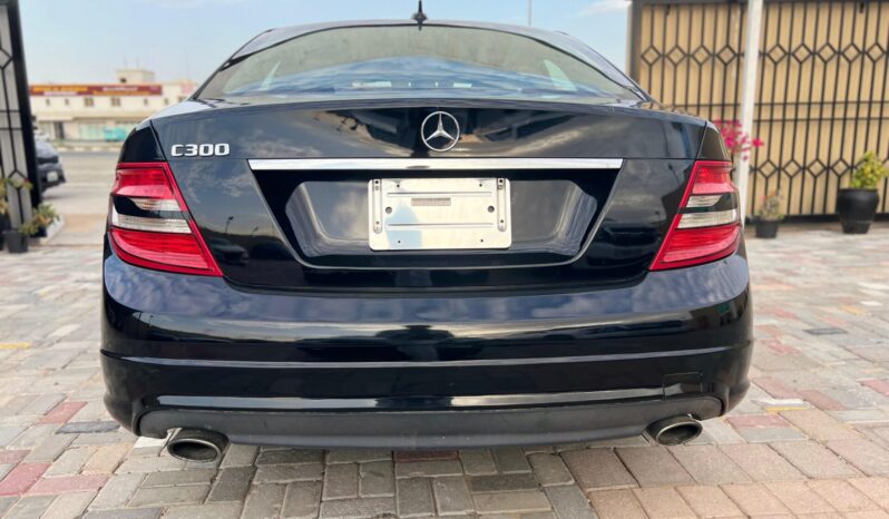 
MERCEDES BENZ C300 -2011 full									