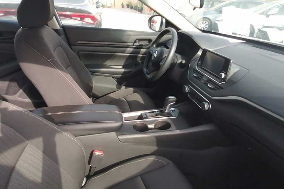 NISSAN ALTIMA S