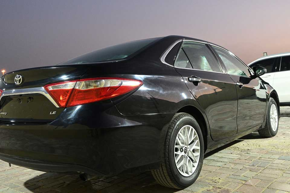 TOYOTA CAMRY