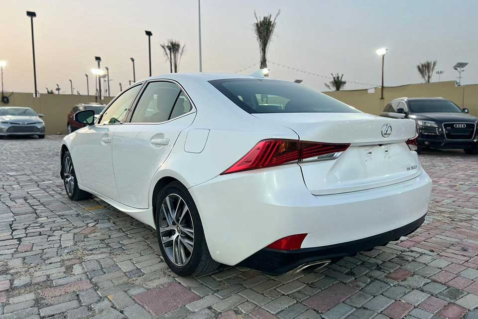 LEXUS 1S300