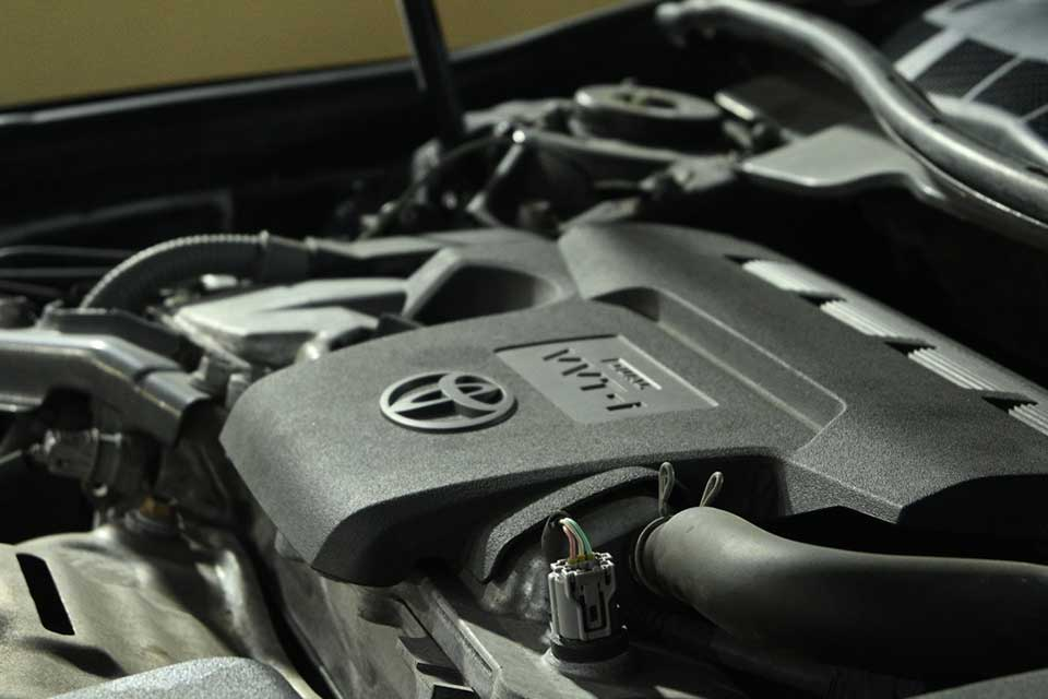 TOYOTA CAMRY