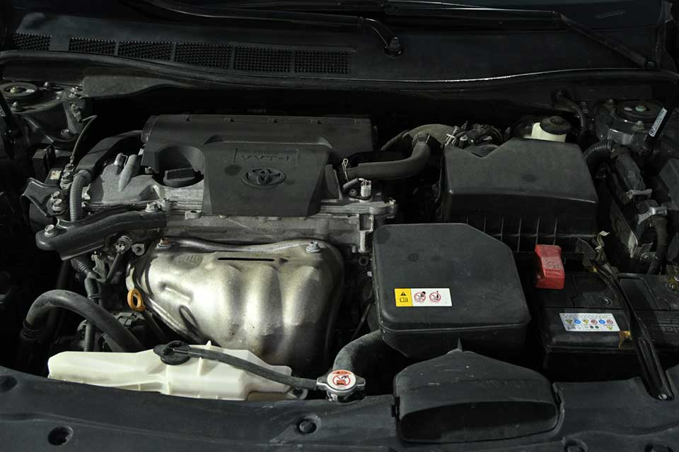 TOYOTA CAMRY