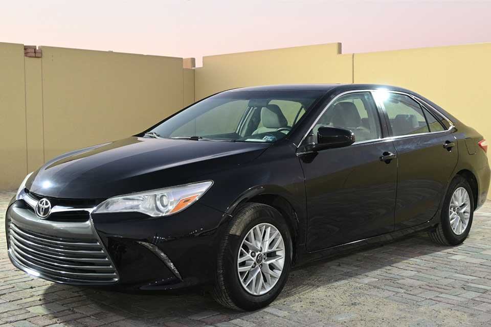 TOYOTA CAMRY