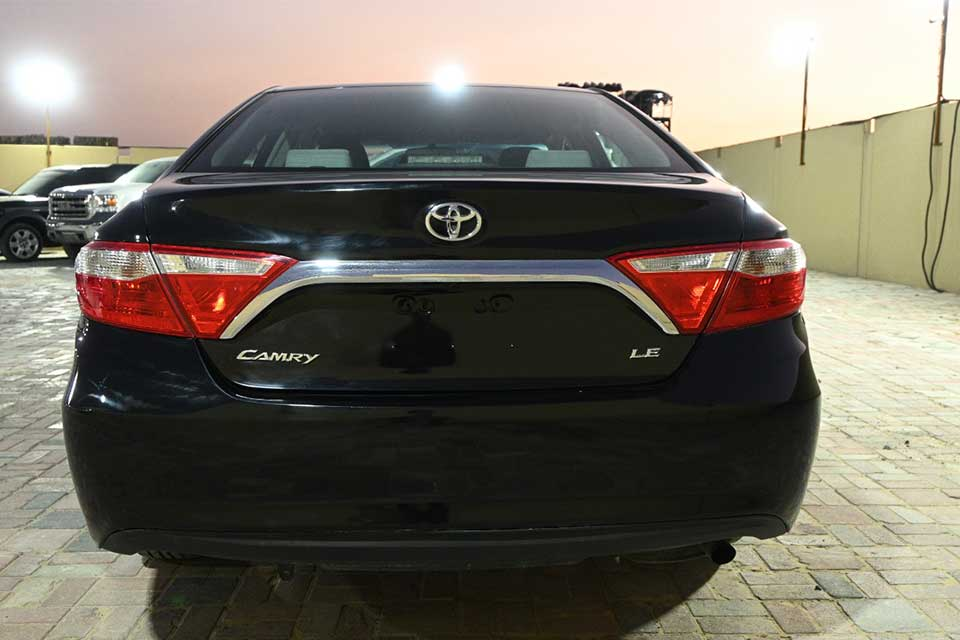 TOYOTA CAMRY