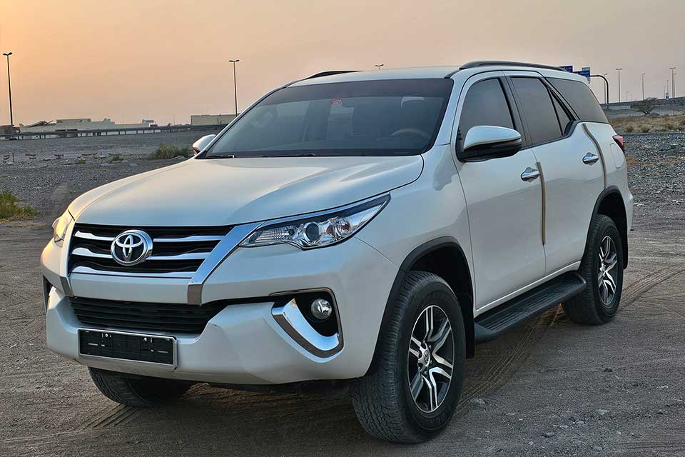TOYOTA FORTUNER